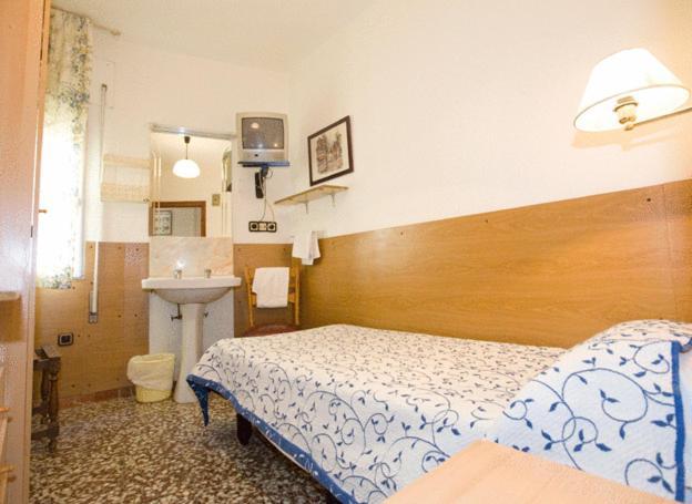 Hostal Lizana Хуеска Екстериор снимка